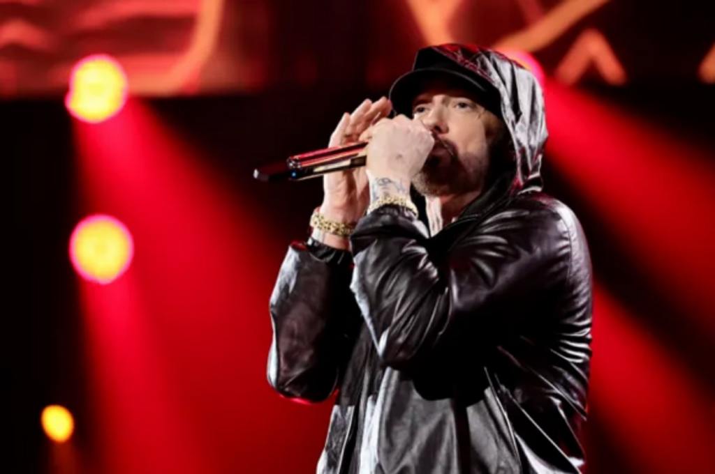 ‘Houdini’ dari Eminem Debut di No. 2 Tangga Lagu Billboard