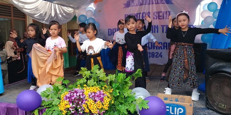 Pentas Seni PAUD KB Melati 2 Cirangkong Berlangsung Meriah