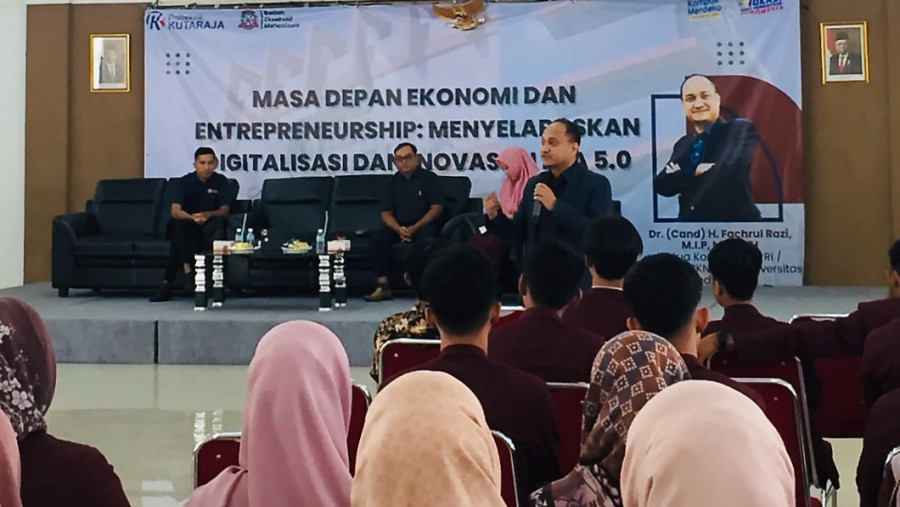 Fachrul Razi Bakar Semangat Ratusan Mahasiswa Politeknik Kutaraja Banda&nbsp;Aceh