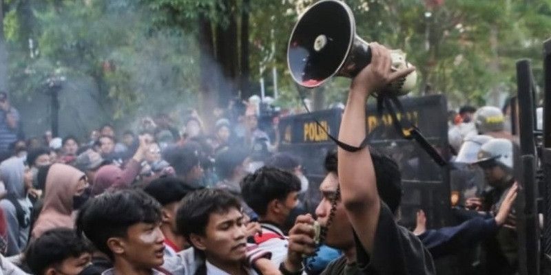 IJW Kecam Tindakan Represip Oknum Kepolisian Kepada Jurnalis Saat Liput Demo Dukung Keputusan MK