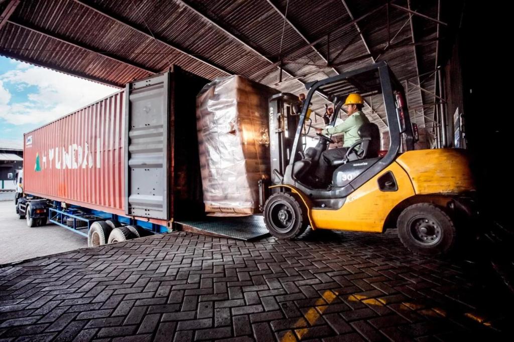 Perkuat Logistik Pangan, ID FOOD Optimalkan Distribusi Gula dan Garam untuk Stabilitas Harga